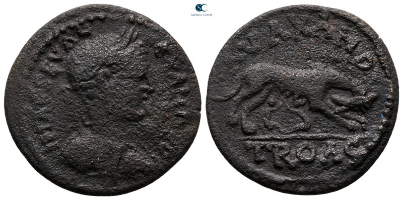 Troas. Alexandreia. Severus Alexander AD 222-235. 
Bronze Æ

25 mm, 5,91 g
...