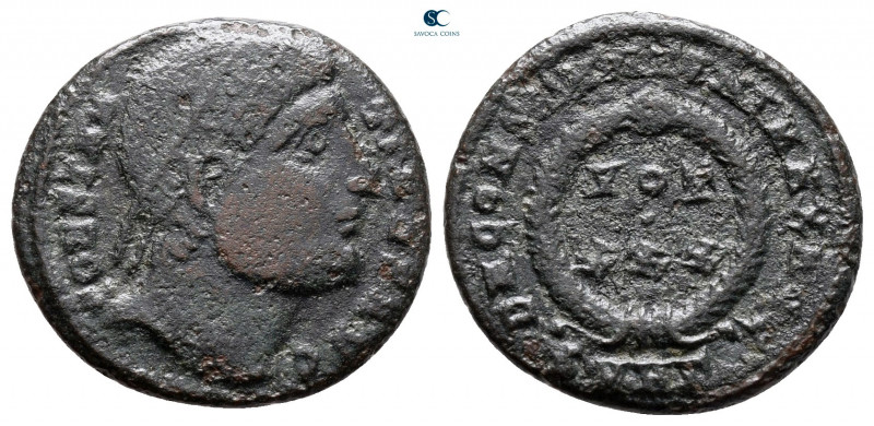 Constantine I the Great AD 306-337. Heraclea
Follis Æ

18 mm, 2,63 g



n...