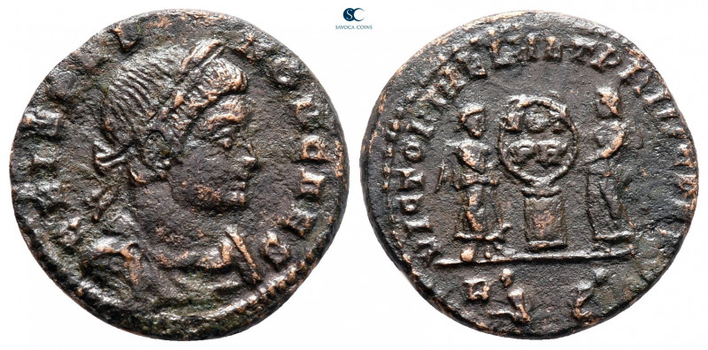 Crispus, as Caesar AD 316-326. Lugdunum
Follis Æ

18 mm, 2,82 g



nearly...