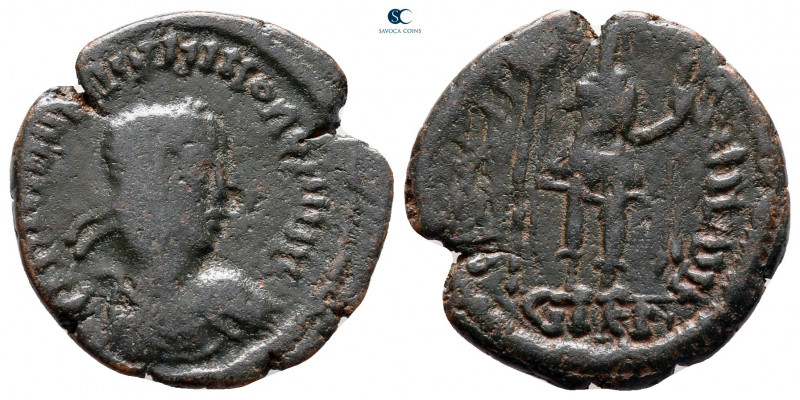 Valentinian I AD 364-375. Contemporary barbaric imitation
Follis Æ

19 mm, 3,...