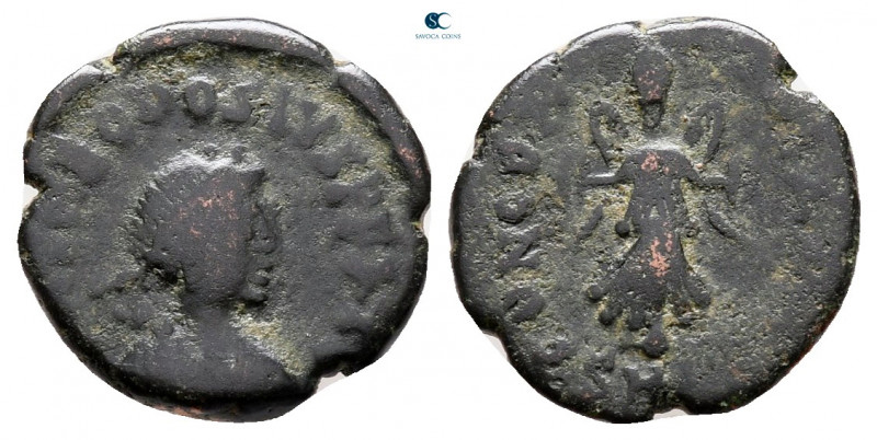 Theodosius II AD 402-450. Cyzicus
Nummus Æ

12 mm, 0,94 g



fine