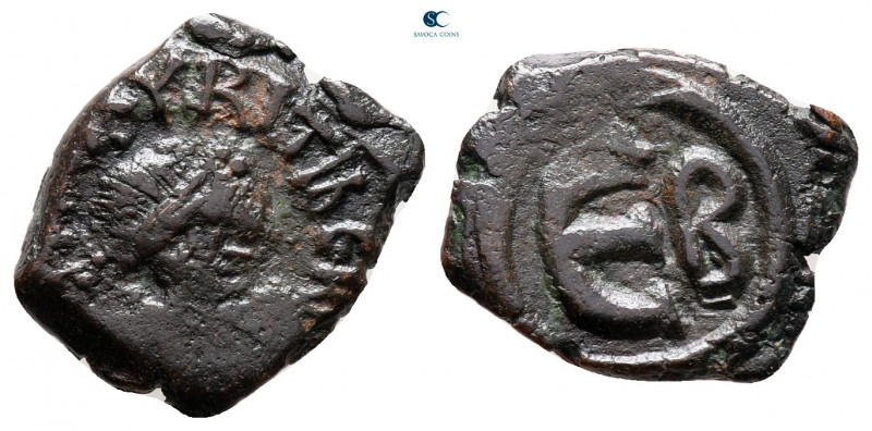 Maurice Tiberius AD 582-602. Constantinople
Pentanummium Æ

16 mm, 1,68 g

...