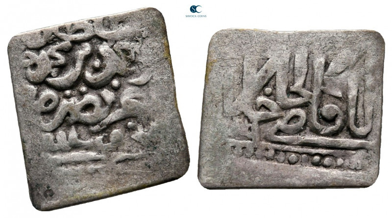 North Africa. Almohads AH 550-670. 
Square Dirham AR

17 mm, 0,50 g



ve...