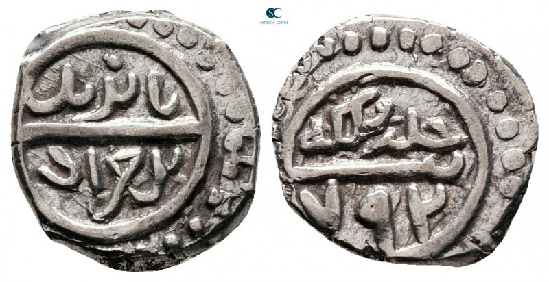 Turkey. Bayezid I AD 1389-1402.
Akçe AR

13 mm, 1,19 g



very fine