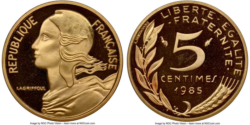 Republic gold Proof Piefort 5 Centimes 1985 PR67 Ultra Cameo NGC, Paris mint, KM...