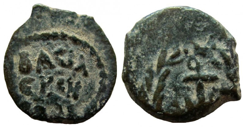 Judaea. Herod the Great, 40-4 BC. AE Prutah. 

14 mm. Weight: 1.16 gm. Obverse...