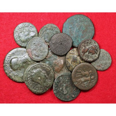 IMPERIO ROMANO
LOTES DE CONJUNTO
Lote de 13 monedas. AE. Acuñaciones de Grecia...