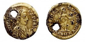 IMPERIO ROMANO
ARCADIO
Tremis. AE. Mediolanum. Falsa de época. 1,25 g. Agujero, si no BC. Interesante.