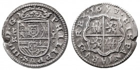 MONARQUÍA ESPAÑOLA
FELIPE IV
Real. AR. Segovia BR. 1652. 2,66 g. Cal.1084. Ligera muesca en canto, si no MBC-.