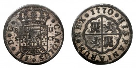 MONARQUÍA ESPAÑOLA
CARLOS III
2 Reales. Calamina. Sevilla CF. 1770. Falsa de época. Barrera no cataloga. Interesante. BC-.