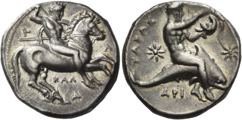Calabria, Tarentum. Nomos circa 333-330 BC, AR 7.81 g. Horseman r., spearing dow...