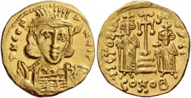 Constantine IV, Pogonatus 13 April 654 – 10 July 685. Solidus 668–673, AV 4.35 g. Beardless bust, three-quarters facing, wearing helmet and cuirass an...