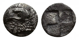Aeolis. Kyme circa 450-400 BC. Hemiobol AR (7mm, 0,2 g). Head of eagle left; star below beak / Quadripartite incuse square.