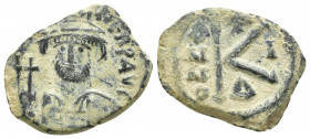 Heraclius (610-641). Æ 20 Nummi (22mm, 5.2 g). Cyzicus, year 1 (611/1). Crowned bust facing, holding cross and shield. R/ Large K; cross above, date a...