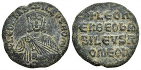 Leo VI the Wise. AD 886-912. Constantinople Follis Æ (23mm, 6.8g). + LEON BASILEYS ROM', crowned, facing bust of Leo VI, wearing chlamys and holding a...