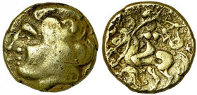 GAULE CELTIQUE, Normandie, AV quart de statère, 3e-début 2e s. av. J.-C. D/ Profil apollinien à g. R/ Cavalière chevauchant à g., le torse de f., t. à...
