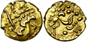 GAULE BELGIQUE, Ambiani, AV statère, 1er s. av. J.-C. Type biface. Classe III. D/ T. stylisée à d. R/ Cheval à d. entouré de globules. A l''ex., ligne...