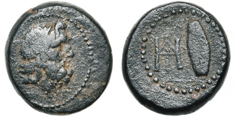 ROYAUME DE GALATIE, Deiotaros (64-40), AE bronze. D/ T. l. de Zeus à d. R/ Boucl...