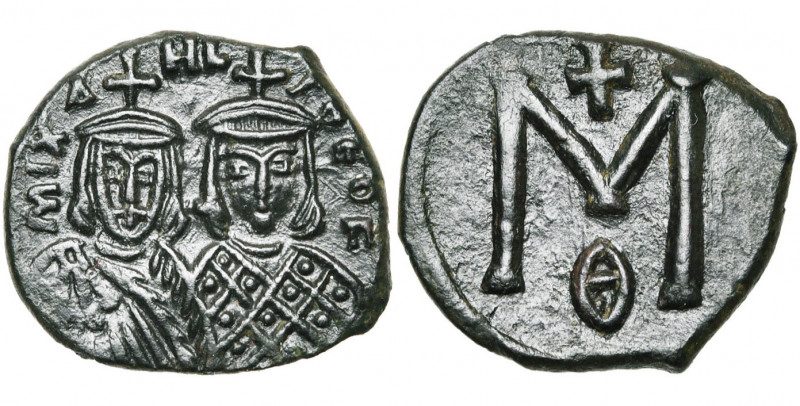 Michel II d''Amorium et Théophile (821-829), AE follis, Syracuse. D/ B. cour. de...