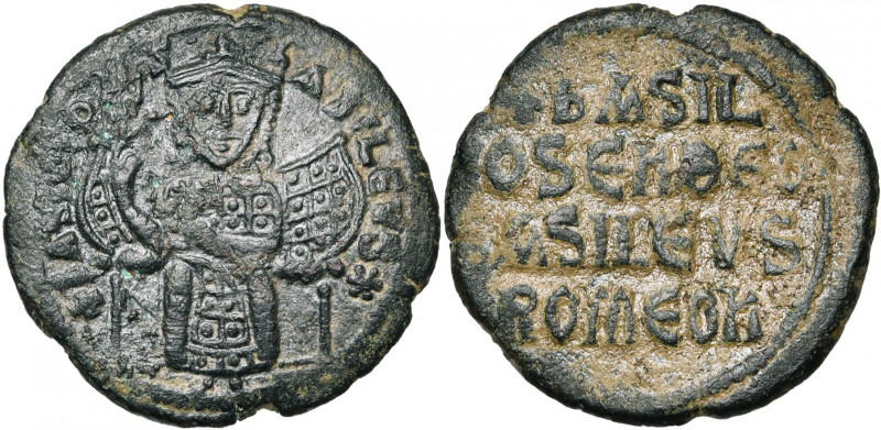 Basile Ier le Macédonien (867-886), AE follis, 879-886, Constantinople. D/ L''em...