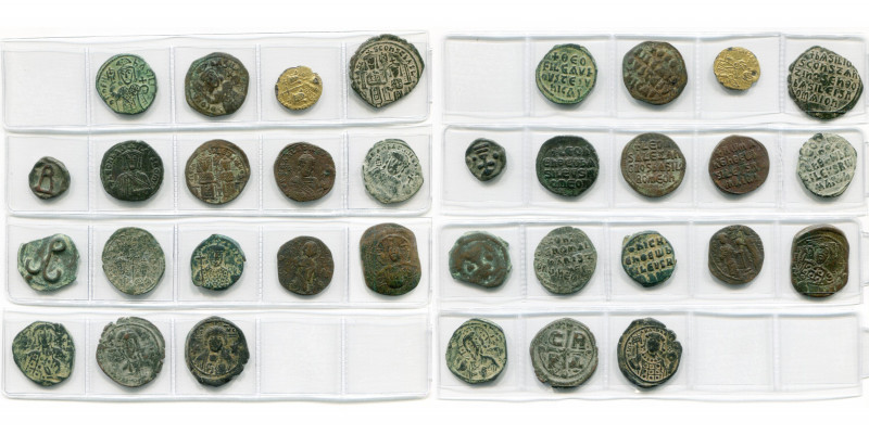 lot de 17 bronzes, dont: Théophile, follis, Constantinople (2); Basile Ier, soli...