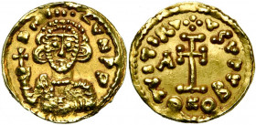 LOMBARDS, Duché de Bénévent, Arichis II (758-774), AV tremissis, 758-765. 1er type. Imitation des tremisses byzantins de Léon III frappés à Rome. D/ D...