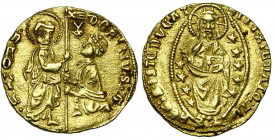 SEIGNEURS DE PHOCEE, Dorino Gattilusio (1403-1428), AV ducat. Imitation du ducat vénitien. D/ DORINVS· G·- DVX- ·D·FOLIE Dorinus agenouillé devant un ...