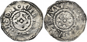 LIEGE, Principauté, AR denier anonyme. Au type immobilisé de Charles le Simple (911-922). D/ + EODIO CIVIITΛS Monogramme carolin déformé, avec C angul...