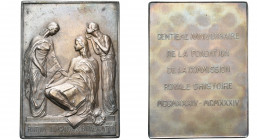 BELGIQUE, AR plaquette, 1934, Rousseau. Centenaire de la Commission royale d''Histoire. D/ L''Histoire assise à g., ten. une plume et un livre ouvert ...