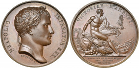 FRANCE, AE médaille, 1807, Andrieu/Brenet. Bataille d''Eylau le 8 février 1807. D/ T. l. de Napoléon Ier à d. R/ VICTORIAE MANENTI Napoléon assis à d....