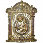 ITALIE, plaquette en bronze émaillé, représentant la Vierge à l''Enfant dans un portique, sous un Christ en croix. Uniface, 150 x 111 mm, avec appliqu...