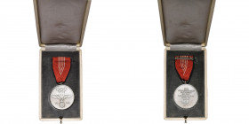 ALLEMAGNE, médaille commémorative des Jeux olympiques de Berlin en 1936, métal blanc (piqué), dans son écrin d’origine.