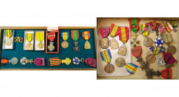 BELGIQUE, lot de décorations principalement militaires et 1914-1918, dont certaines ayant appartenu au colonel d’infanterie (3e chasseurs à pied) Jule...