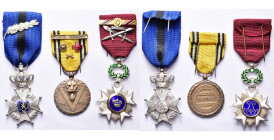 BELGIQUE, lot de 3 décorations: croix de chevalier de l’Ordre de la Couronne (en argent, état impeccable avec glaives croisés 1940-1945 pour vétéran e...