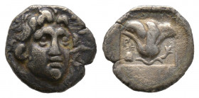 Rhodes 167-188 avant J. C.
1/2 drachme, AG 1.36 g. presque Superbe