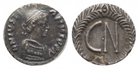 Giustiniano I, Ravenna, Ostrogoti, 250 Nummi AG 0,87 g., 12,7 mm MIR. 62 TTB