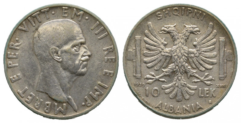 Vittorio Emanuele III, 1939-1943.
10 Lek 1939 a. XVII Roma, Superbe