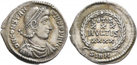 Constantius II, 337-361. Siliqua (Silver, 19 mm, 2.07 g, 6 h), Sirmium, 355-361. D N CONSTANTIVS P F AVG Pearl-diademed, draped and cuirassed bust of ...