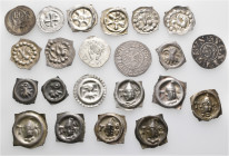 A lot containing 22 silver coins. Including: Germany and Switzerland. Very fine to extremely fine. LOT SOLD AS IS, NO RETURNS. 22 coins in lot.


F...