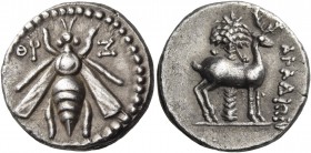 Phoenicia. Arados. Circa 172/1-111/0 BC. Drachm (Silver, 16 mm, 4.11 g, 12 h), year 99 = 161/0 BC. Bee with straight wings; to left, date Θ(koppa) (=9...