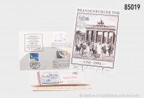Umfangreiches Konv. Verschiedenes aus dem Bereich Philatelie, aus Abo-Bezug der 1990er Jahre, dabei zahlreiche Briefmarken, postfrisch und gestempelt,...
