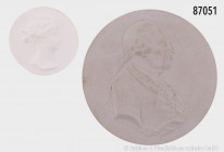 Konv. 3 Porzellanmedaillen, dabei Medaille auf Friedrich den Großen, KPM, 2. Wahl, dazu einseitige Porzellanmedaille auf den Alten Fritz, unmarkiert, ...