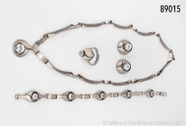 Silberschmuck-Set, bestehend aus Halskette/Collier, L ca. 40 cm, Armband, 19 cm, Ring, Ringgröße 49, 925er Silber, 1 Paar Ohrringe, 835er Silber, Finn...