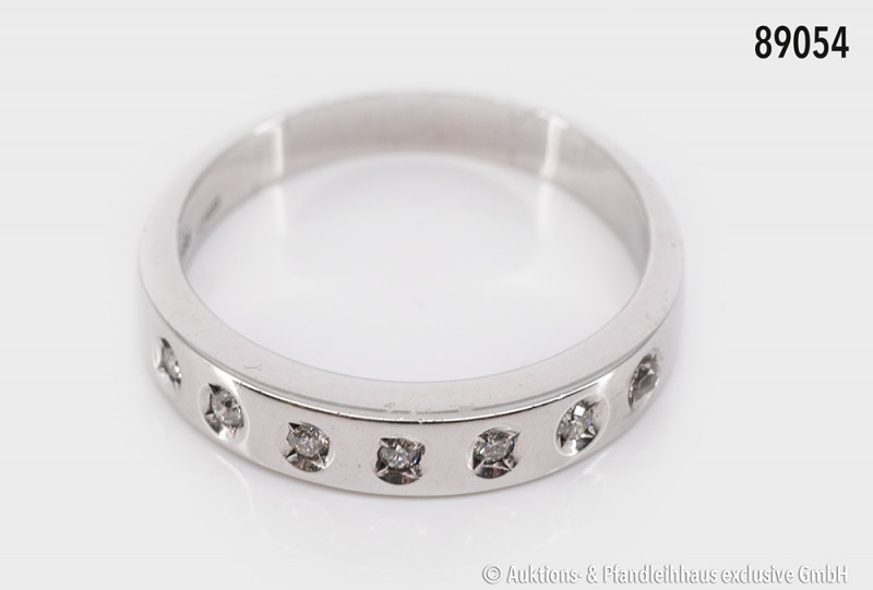 Memory-Ring, 585 Weißgold, Fa. Christ, 7 Punktdiamanten, 4,85 g, Größe ca. 61