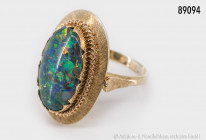 Ring, 585 Gelbgold, mit großem Opal, Größe ca. 58, 8,7 g