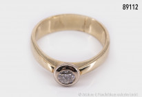Ring, 585 Gelbgold, mit einem Brillanten ca. 0,4 ct., Größe ca. 66, ca. 8,5 g Gesamtgewicht