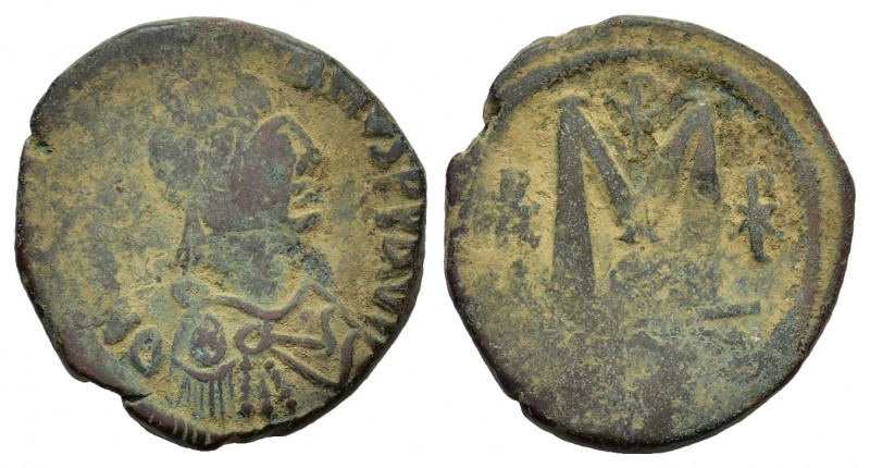 Justinian I (527-565). Æ 40 Nummi (30mm, 17.80g). Constantinople. Diademed, drap...