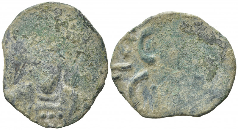 Italy, Salerno. Roberto il Guiscardo (1059-1085). Æ Follaro (19mm, 2.48g) Facing...