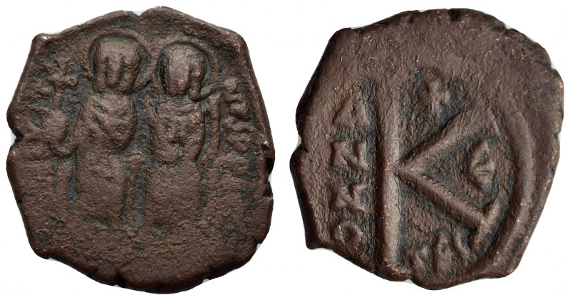 Justin II and Sophia (565-578). Æ 20 Nummi (20mm, 5.70g). Thessalonica, year 5 (...