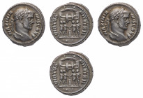 Galerius Maximianus Caesar (293-305 AD) - Argenteus 294 AD - Mint: Rome - Obverse: Laureate head right - Reverse: Six-turreted camp gate with the four...